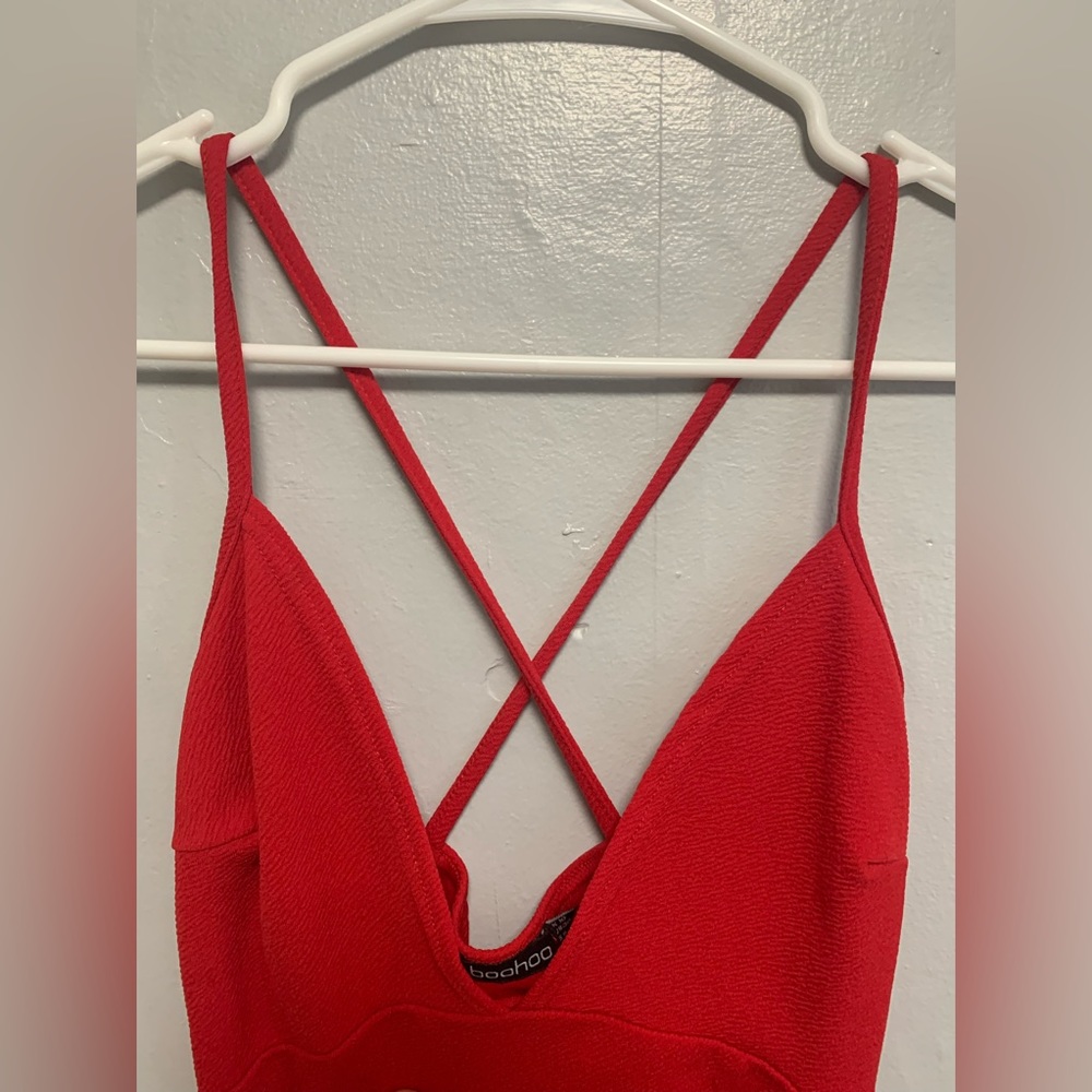 Boohoo Bodycon Strappy Cross Back Red Dress Size 6